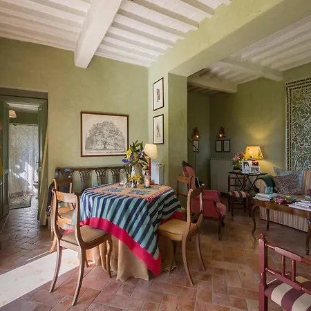 Villa Romantic Retreat With Pool