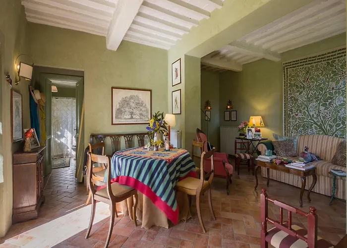 Villa Romantic Retreat With Pool