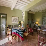 Villa Romantic Retreat With Pool